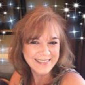 Meet your Posher, Dionne